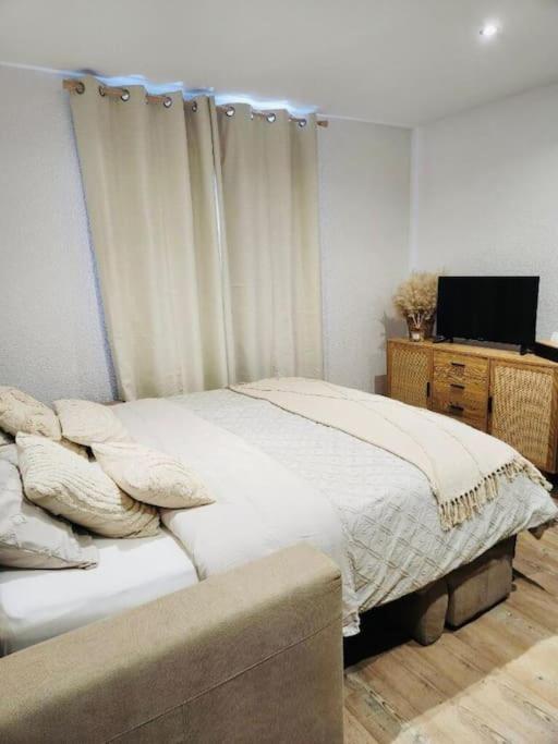 Magnifique Studio Calais Plage Parking Gratuit Exterior photo